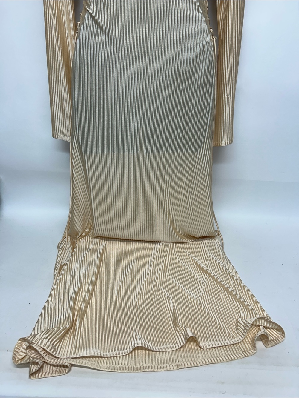 Elegant Cream Pleated Long Sleeve Maxi Dress Podur Size 8 Sexy — image 8 of 8